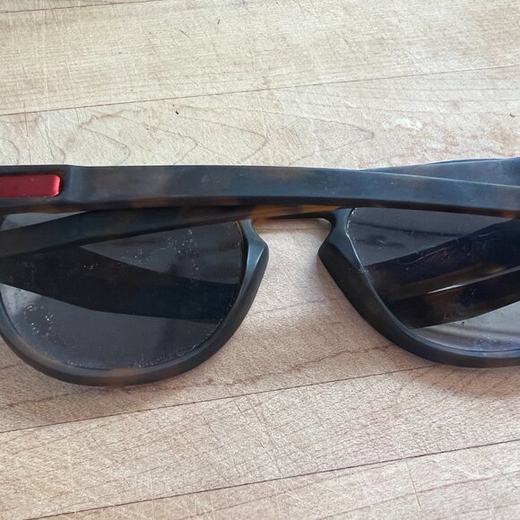 Oakley Sunglasses - New Lenses Needed - Picture 10 of 11